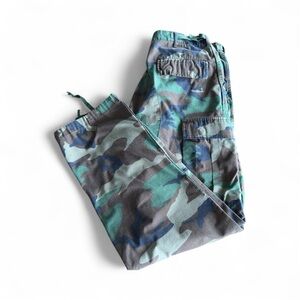 90’s Vintage Camouflage Camo Cargo Pants size Medium Large